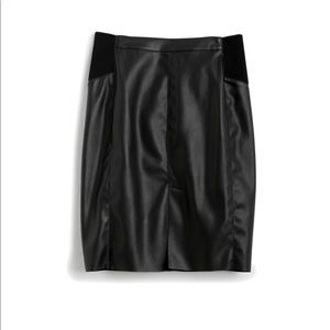 COPY - Vero Moda Faux Leather Pencil Skirt